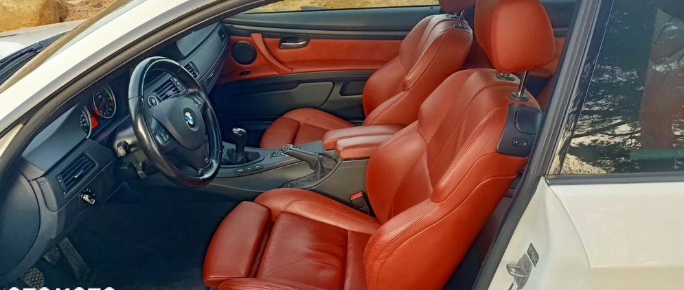 BMW M3 cena 144000 przebieg: 166000, rok produkcji 2011 z Grójec małe 56